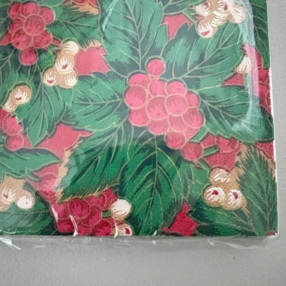 Creative Papers C.R. Gibson Ornamental‎ Berries Beverage Napkins 16ct TW4-927